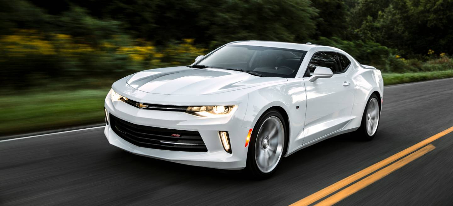 2016-Chevrolet-Camaro-044