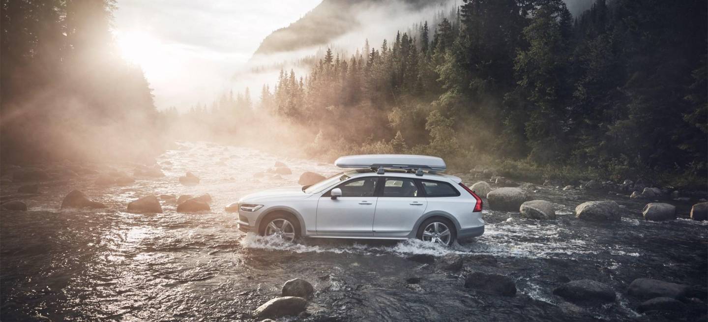 215852_Volvo_V90_Cross_Country_Volvo_Ocean_Race_exterior_on_location