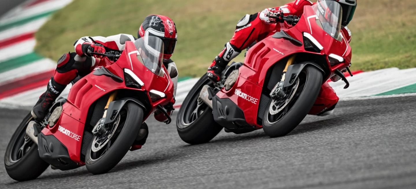 29 Ducati Panigale V4 R Action Uc69266 Mid 29 Ducati Panigale V4 R Action Uc69266 Mid