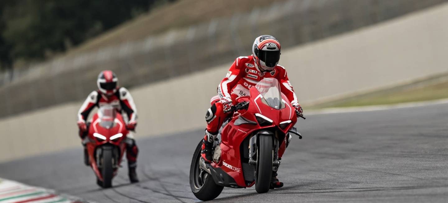 39 Ducati Panigale V4 R Action Uc69228 Mid 39 Ducati Panigale V4 R Action Uc69228 Mid