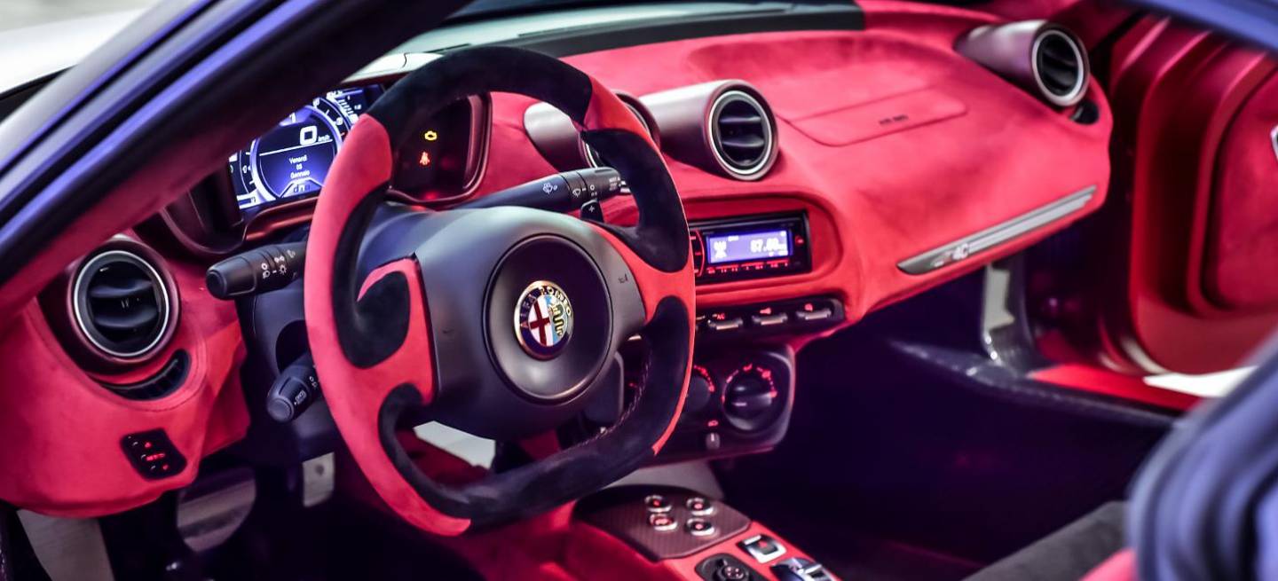 Alfa_Romeo_4C_Garage_italia_Customs_DM_2015_4