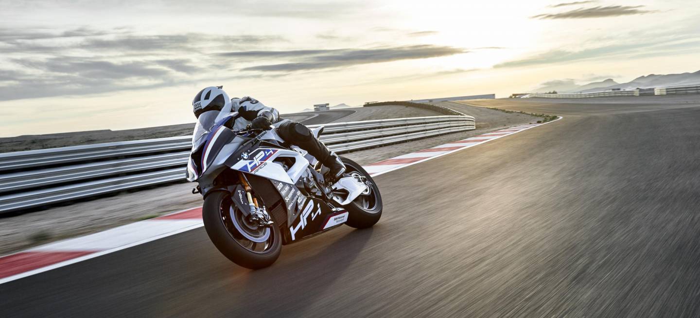 BMW_HP4_Race_1