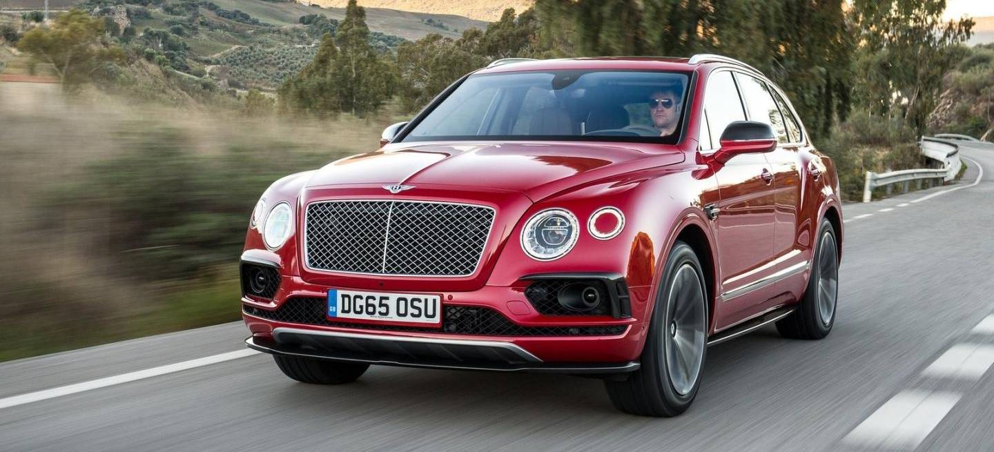 Bentley-Bentayga_2016_00