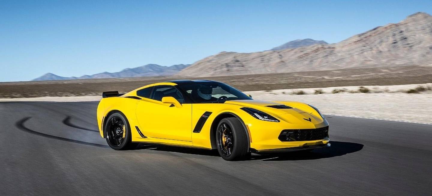 Chevrolet-Corvette-z06-0617-03