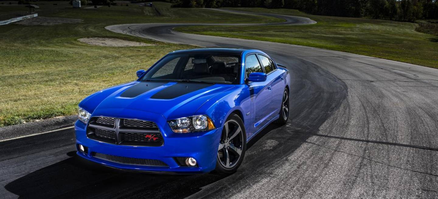 Dodge_Charger_R-T_Daytona_2013_12