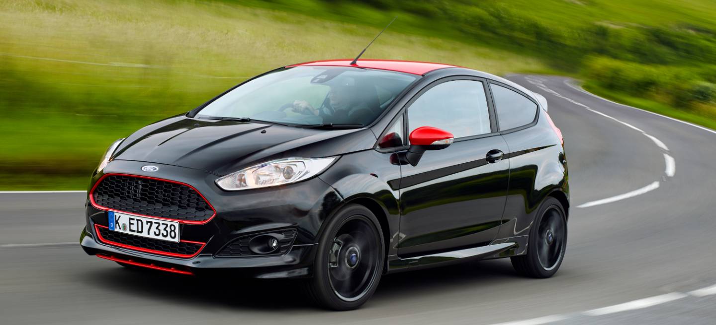 Ford_Fiesta_Red_black_edition_DM_portada