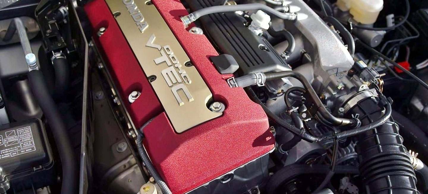 Honda-S2000-motor-2016-01