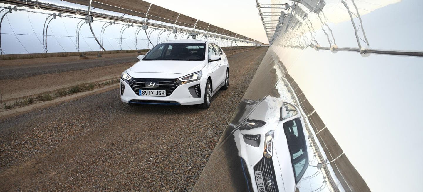 hyundai_ioniq_00107