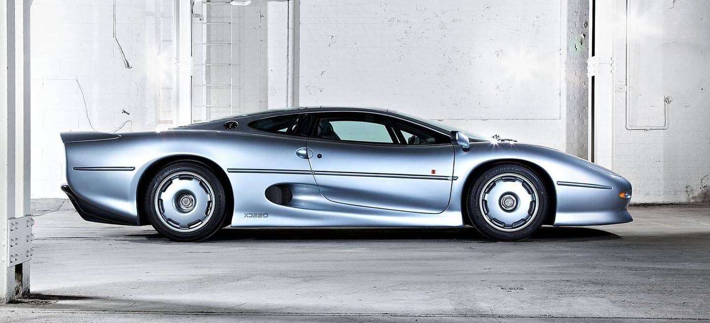 Jaguar-XJ220-1992-2016-02