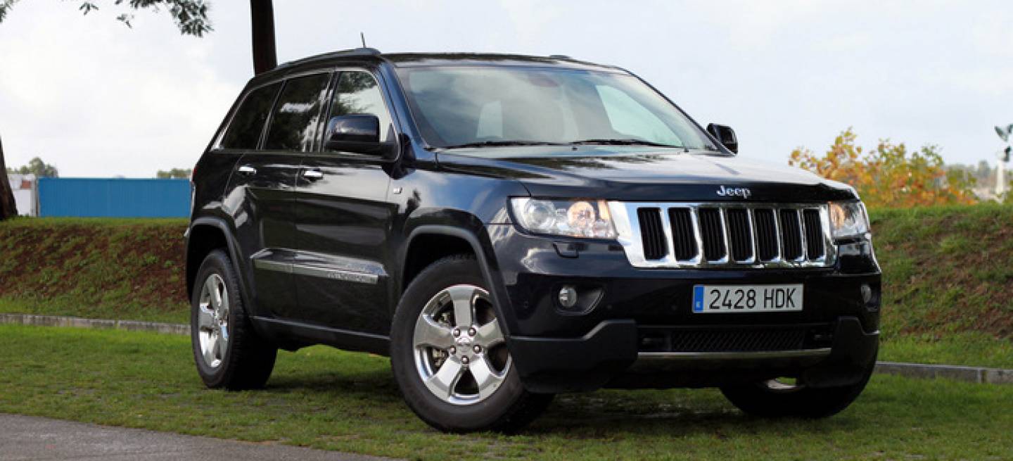 Jeep_Grand_Cherokee_Exterior-002