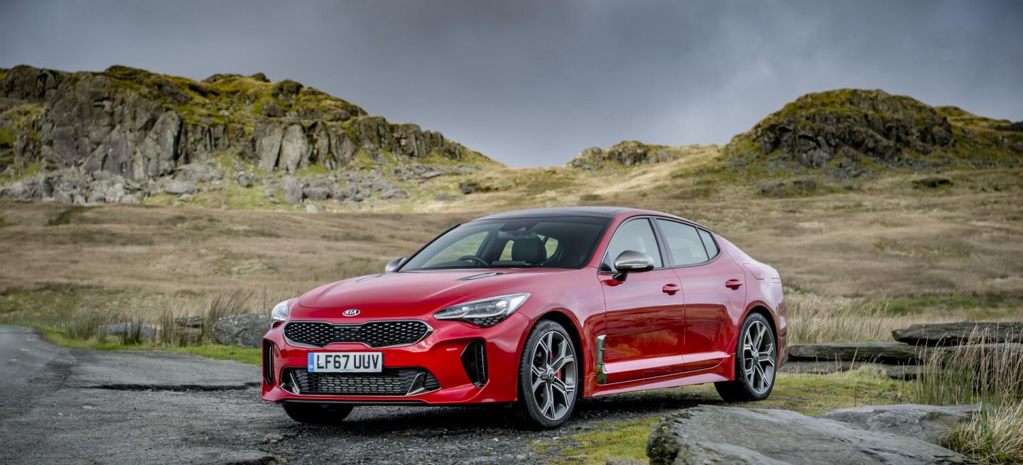 Kia Stinger GTS red_004