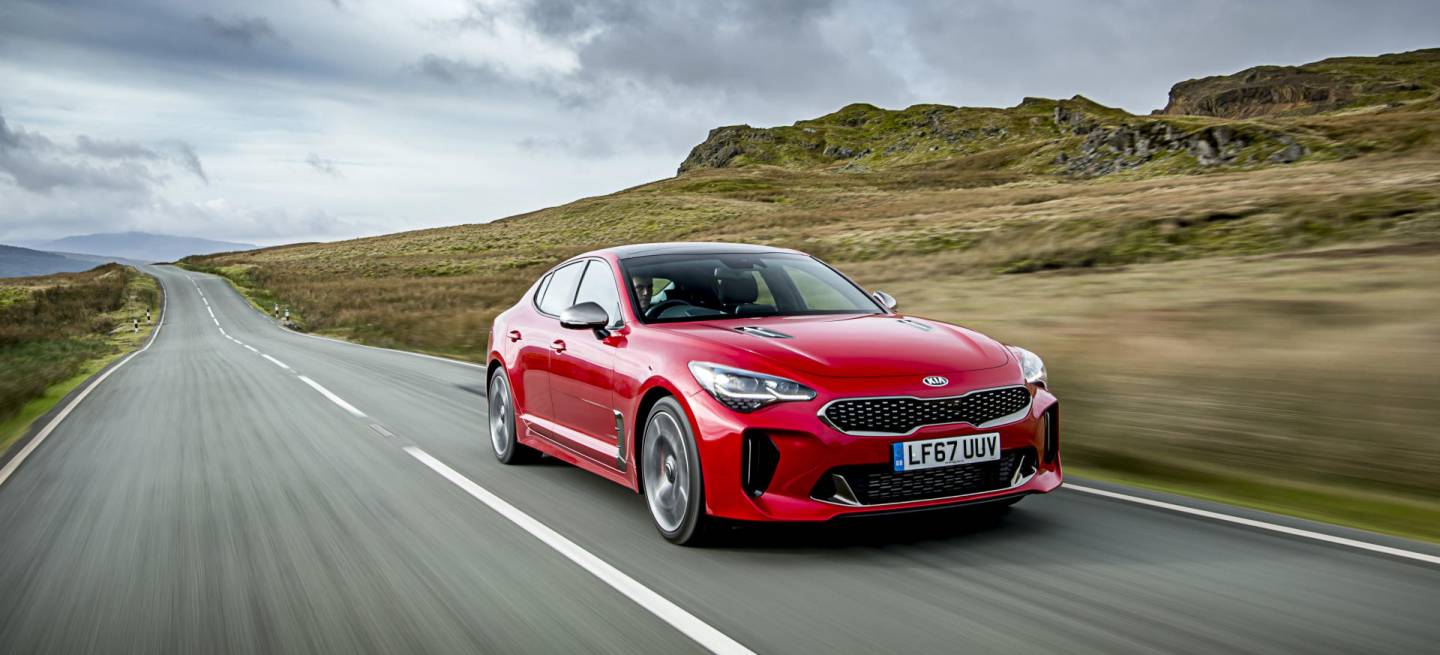 Kia Stinger GTS red_023