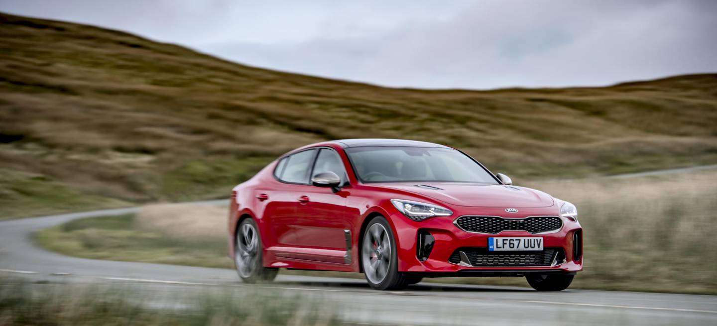 Kia Stinger GTS red_038