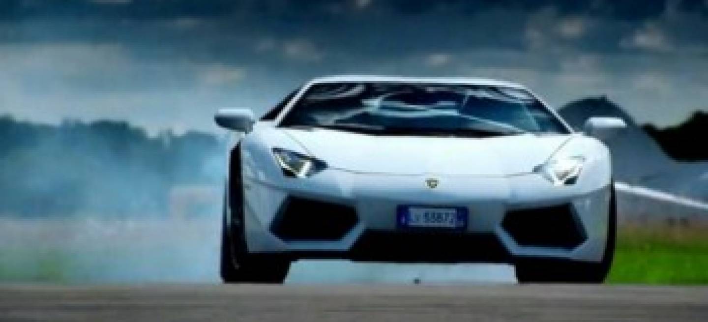 Lamborghini_Aventador_Top_Gear_2011_01-portada