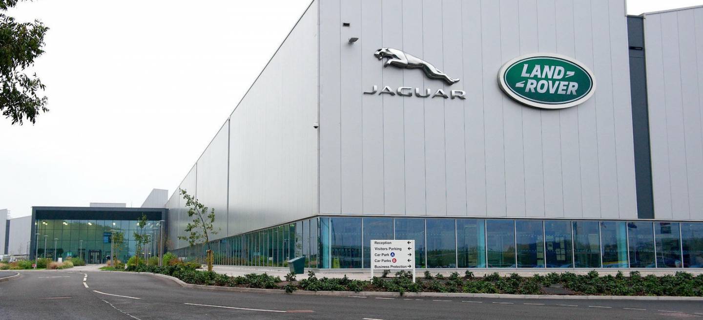 Land-Rover-Discovery-Sport-10
