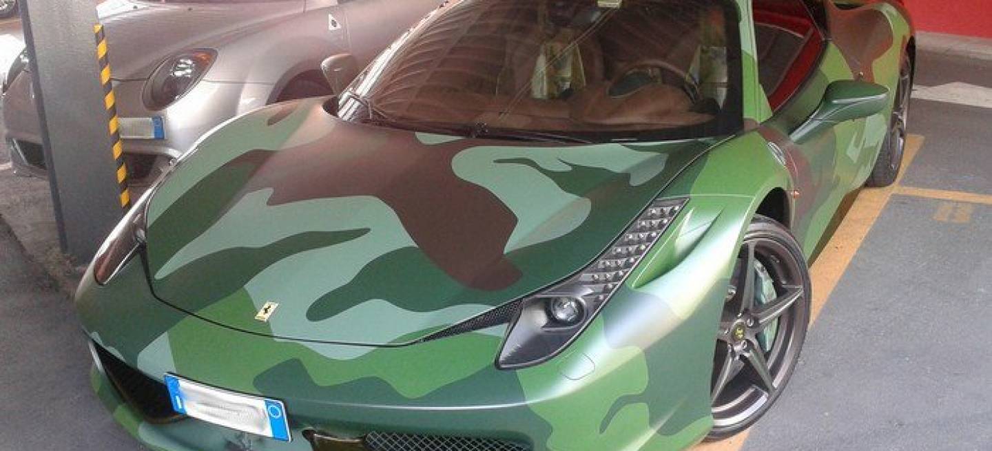 Lapo_Elkann_Ferrari_458_Italia_01_1440x655c.jpg