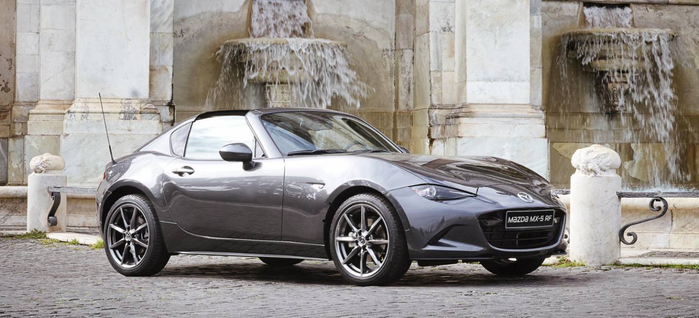 Mazda_MX-5_RF_in_Rome_2016_5