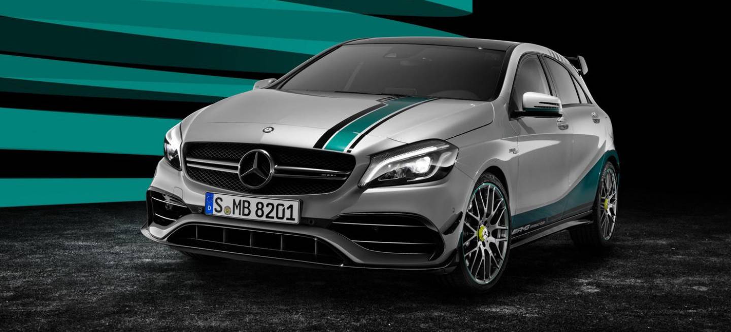 Mercedes_A45_AMG_petronas_2015_special_Edition_1