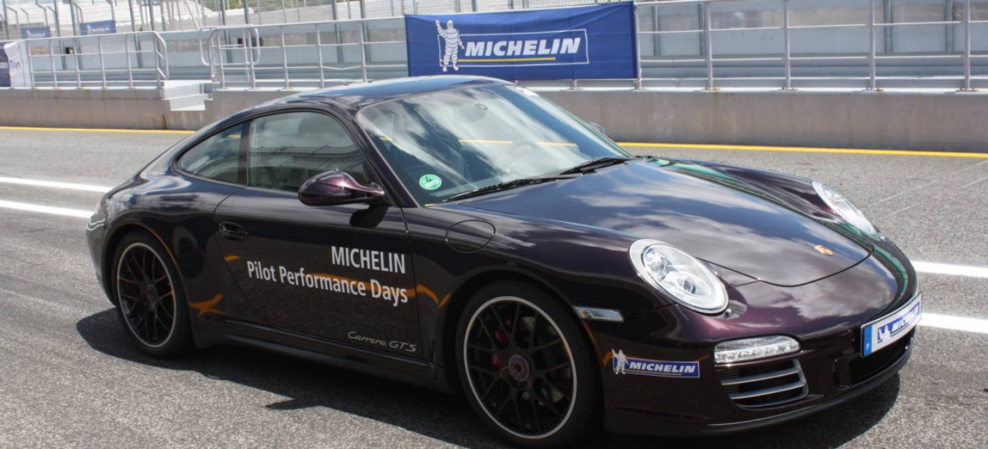 Michelin_Pilot_Sport_Cup_plus_y_PS2-01