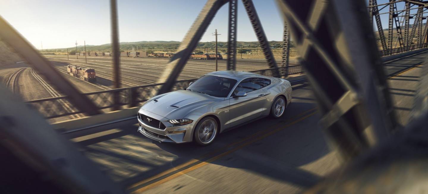 New-Ford-Mustang-V8-GT-with-Performace-Pack-in-Ingot-Silver