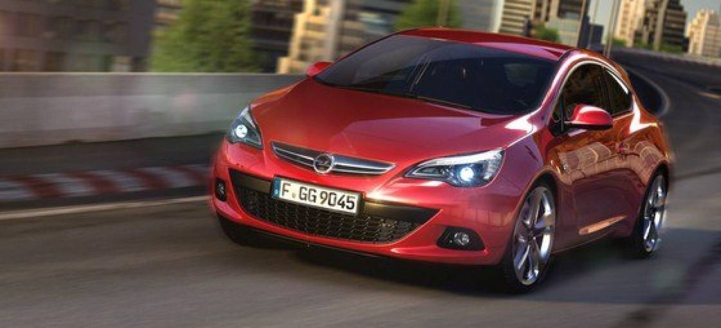 Opel Astra GTC 2012