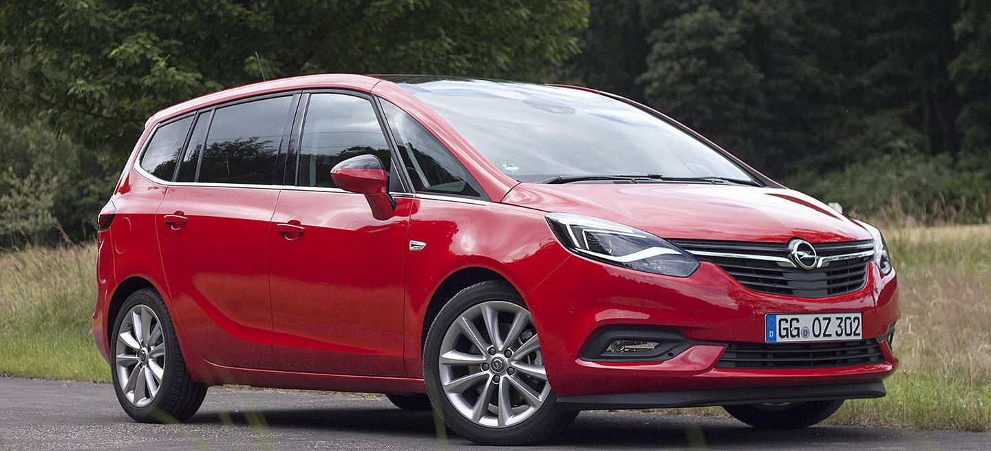 Opel_Zafira_2016_mdm_00025