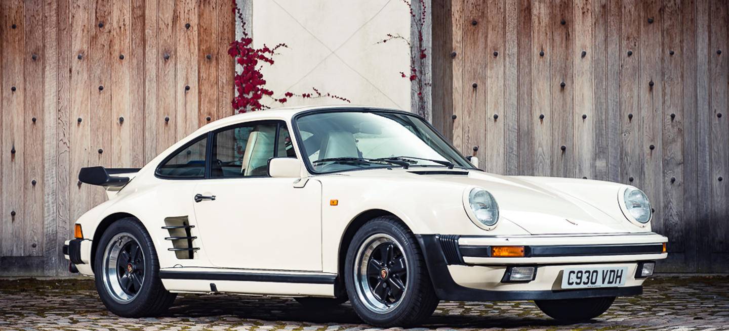 Porsche-911-turbo-930-judas-priest-dm-1
