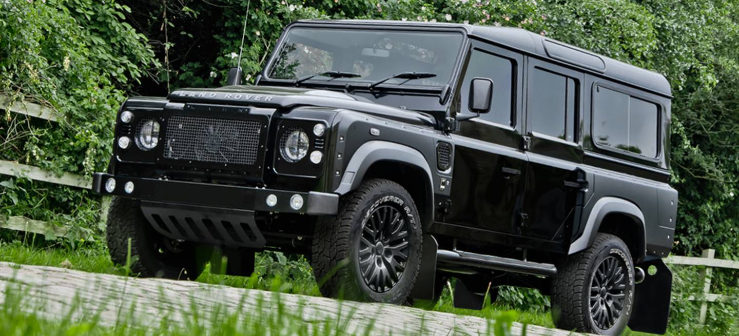 Project_khan_Land_rover_defender_7_seats_DM_1