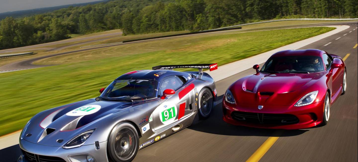 SRT_Viper_GTS-R_2013_03