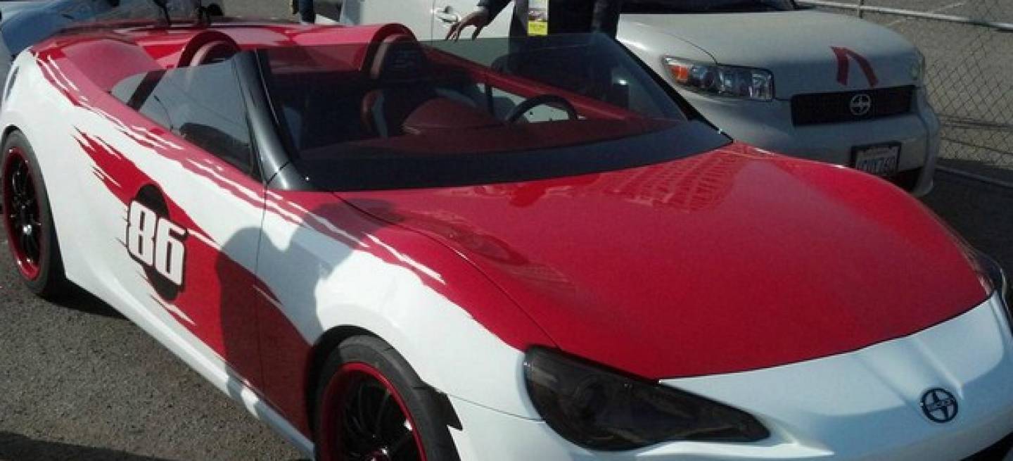 Scion_FR-S_1