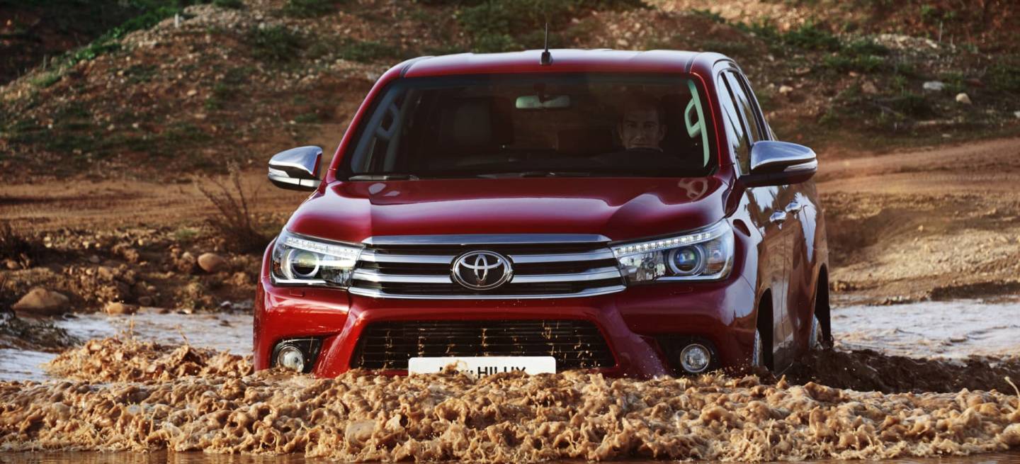 Toyota_Hilux_00022