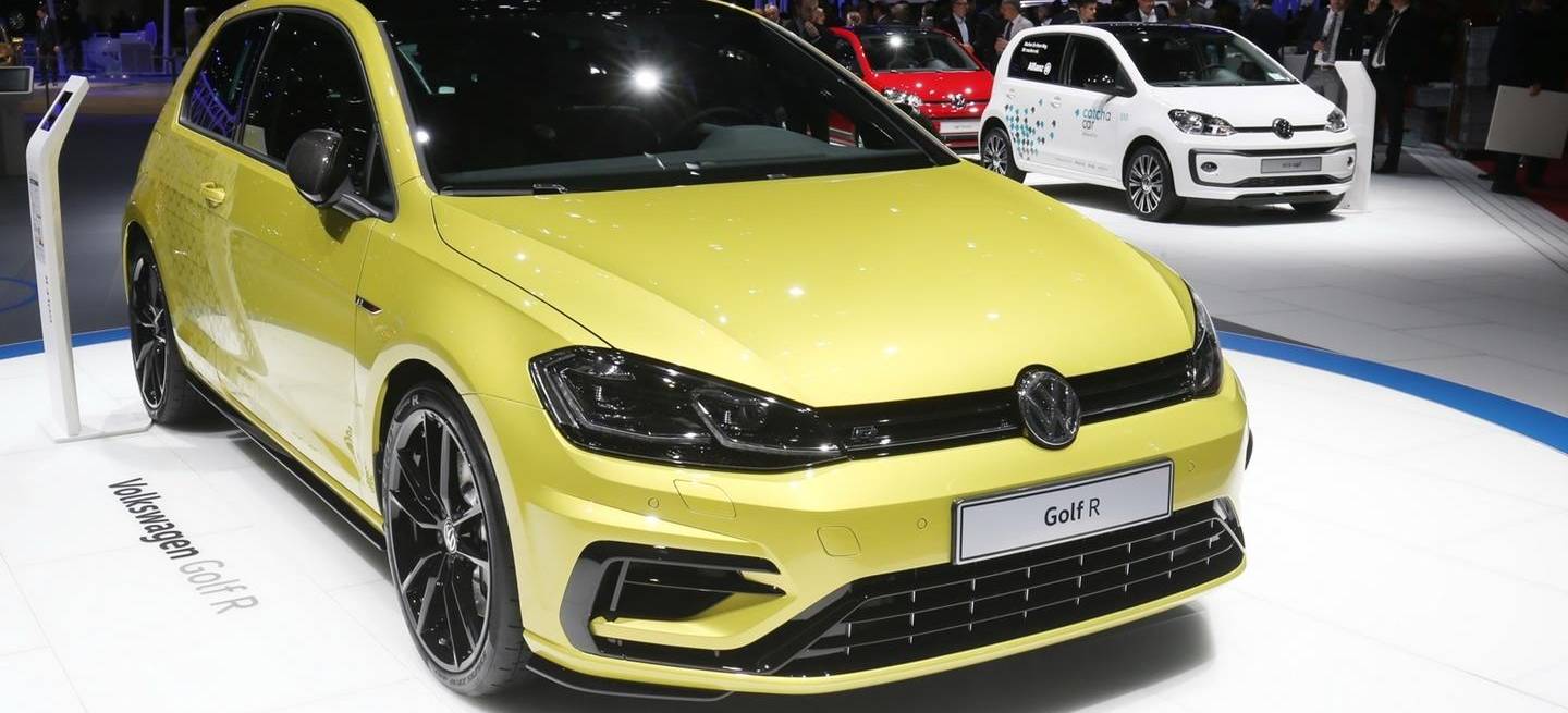 VW-Golf-R-Performance-2017-01