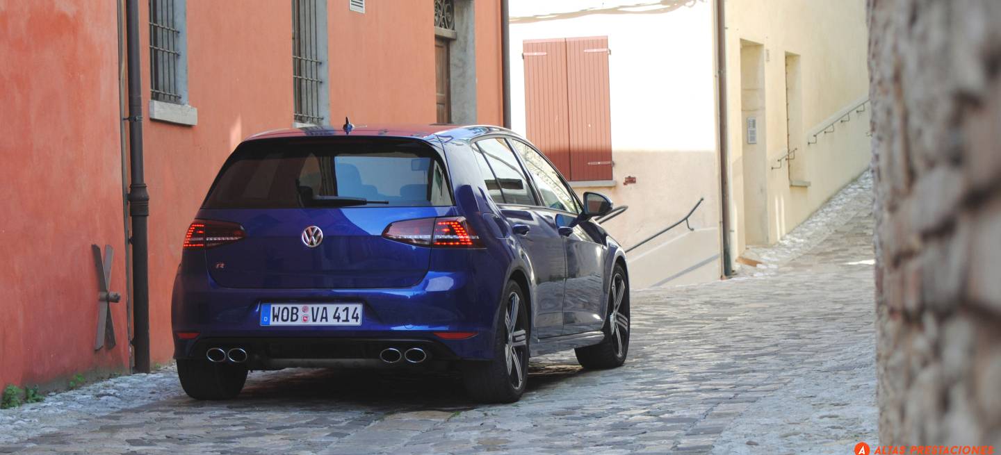 Volkswagen_Golf_R_san_marino_DM_mapdm_9