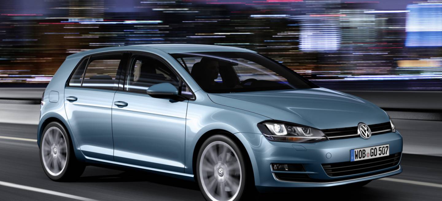 Volkswagen_Golf_VII_3