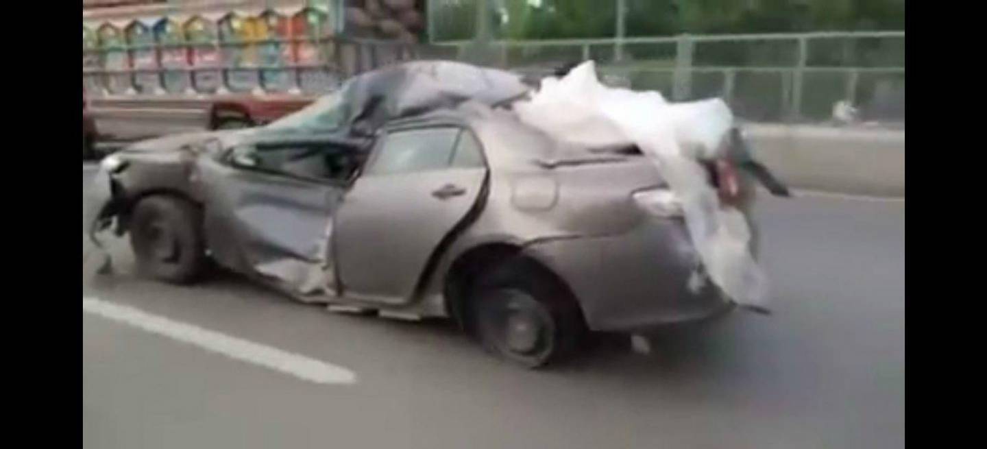 accidente-corolla-pakistan