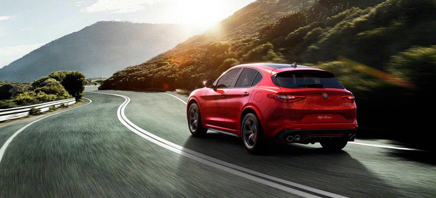 alfa-romeo-stelvio-quadrifoglio-verde-13