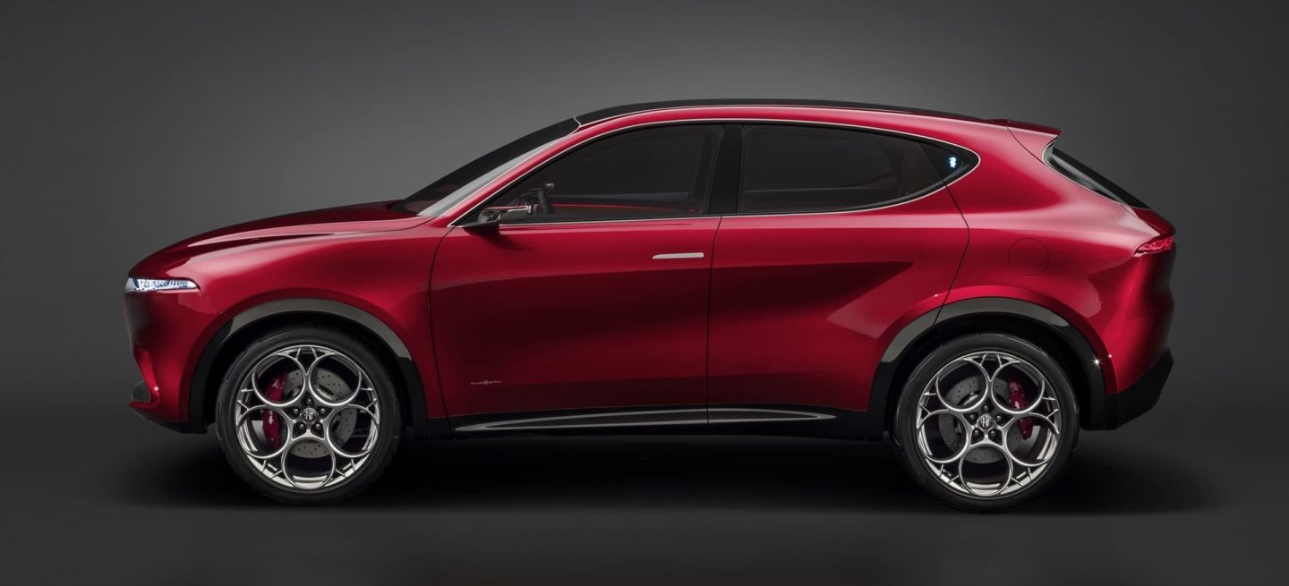 alfa-romeo-tonale-0821-015_1440x655c.jpg