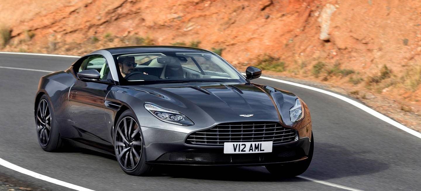 aston-martin-db11-2016-12
