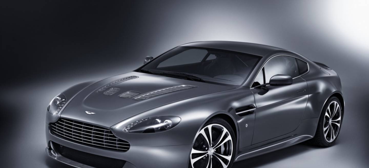Aston Martin V12 Vantage