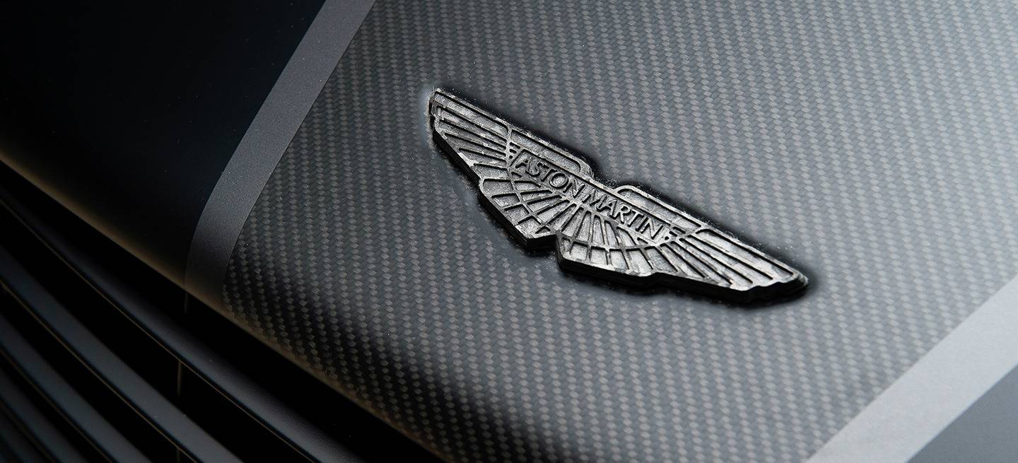 aston-martin-vanquish-one-of-seven-03-1440px