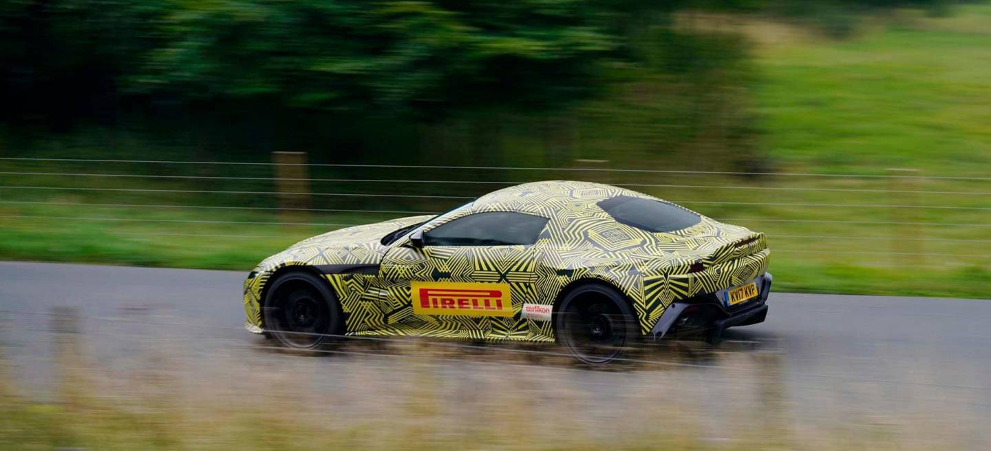 aston-martin-vantage-2018-dm-adelanto-2