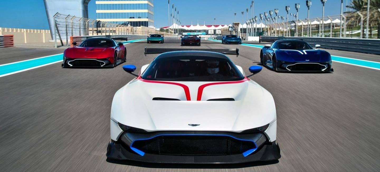 aston-martin-vulcan-2016-00