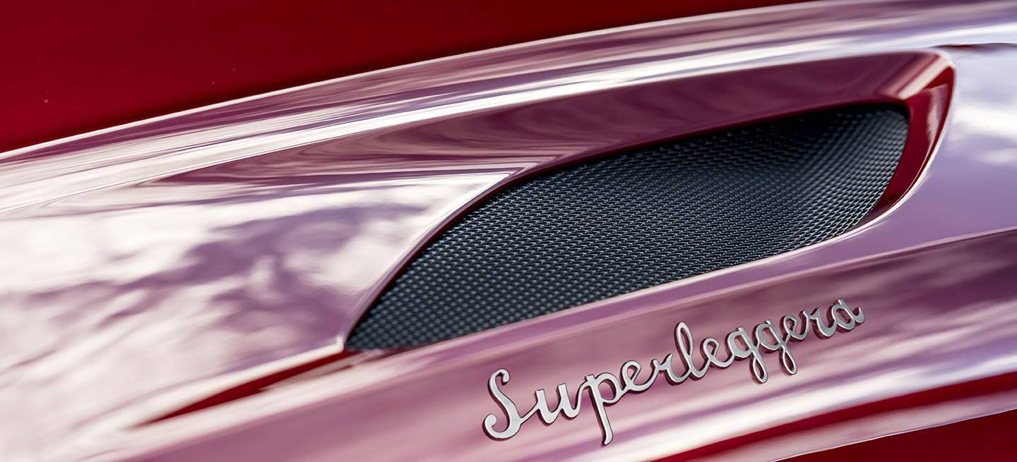 aston_martin_dbs_superleggera_adelanto_1440x655c.jpg