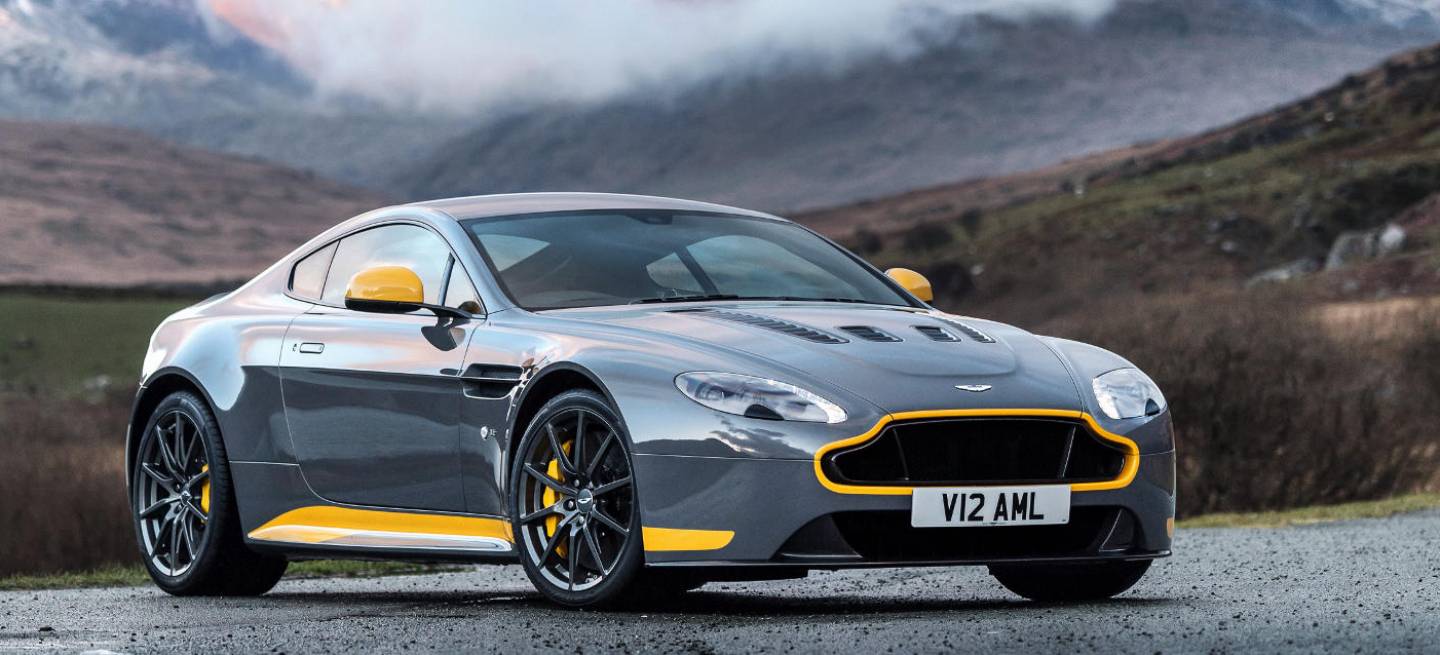 aston_martin_v12_vantage_s_DM_2016_11