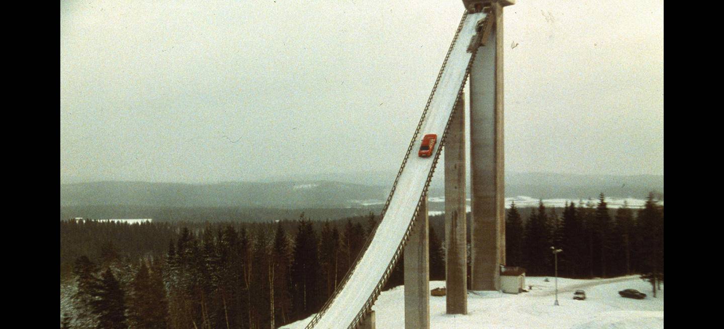 audi-100-quattro-trampolin-esqui-08
