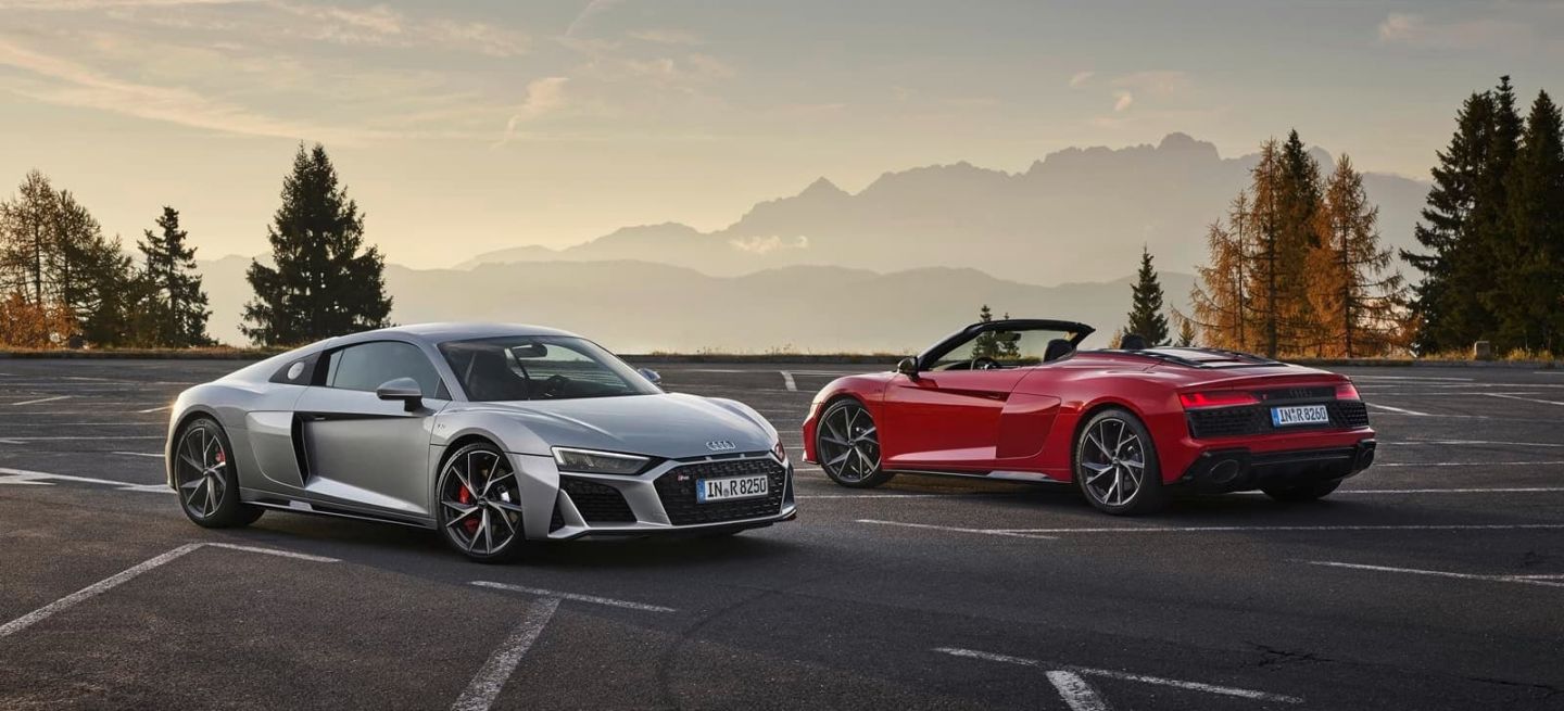 Audi R8 V10 Rwd Coupé / Audi R8 V10 Rwd Spyder Audi R8 V10 Rwd Coupé / Audi R8 V10 Rwd Spyder