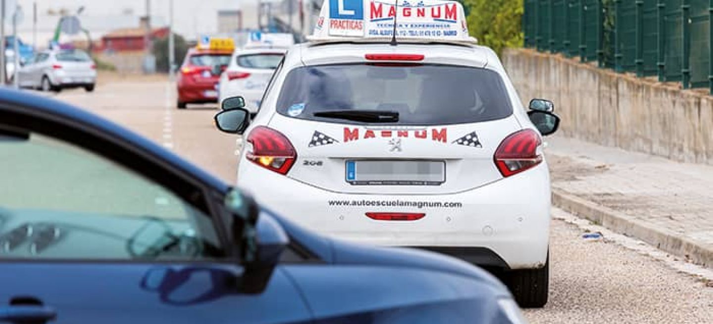 El modelo estadounidense que propone Marlaska pone en pie de guerra a las autoescuelas 3 Motor16 autoescuela carnet conductor novel noresizing 01 Motor16
