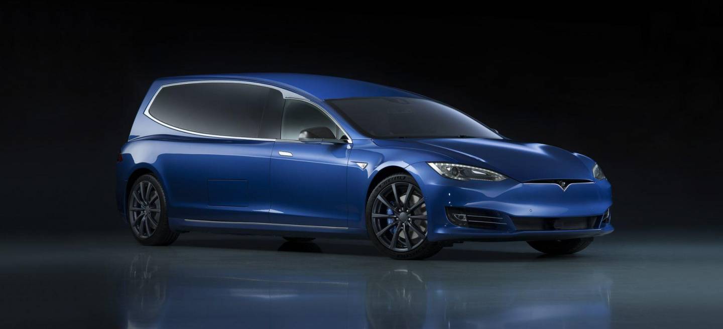 binz-e-tesla-model-s-p