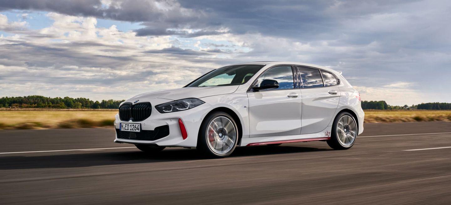 bmw-128ti-blanco-036_1440x655c.jpg