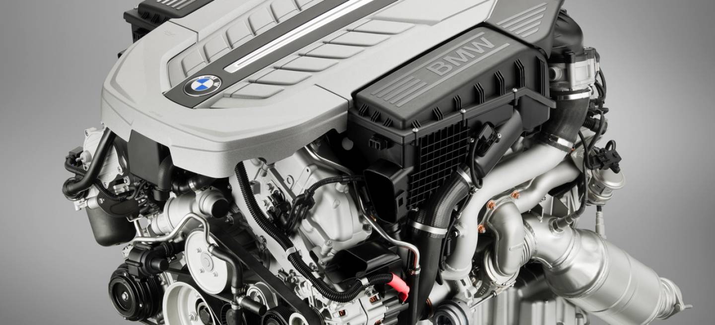 bmw-760i-760li-2